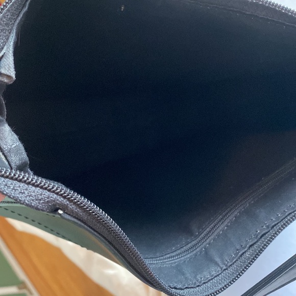 Esprit should bag Black - Picture 5 of 5